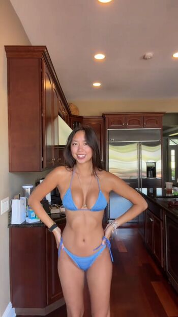 Full leaked Hannah lee page private onlyfans photo