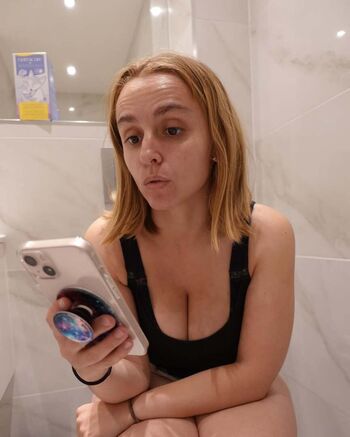 Full leaked Hannah witton private onlyfans photo