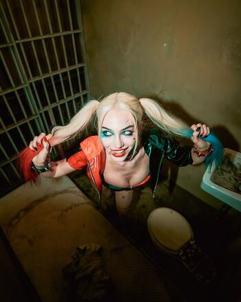 Full leaked Harley quinn cosplay private onlyfans photo