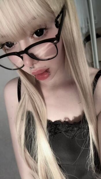 Full leaked Heltylovve private onlyfans photo