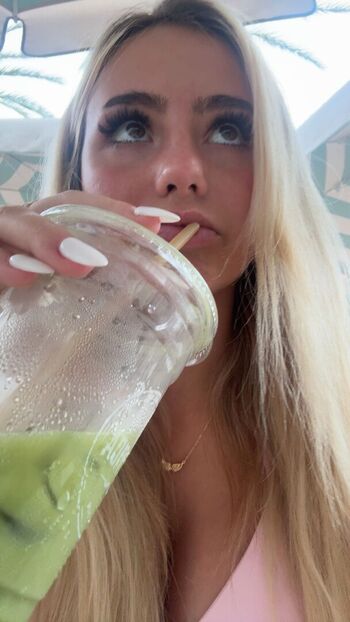 Full leaked Hippicam private onlyfans photo