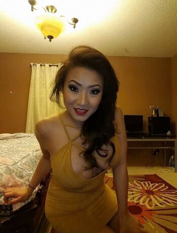 Full leaked Hmong milf private onlyfans photo