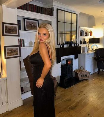 Full leaked Holly harrington private onlyfans photo