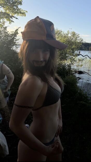 Full leaked Hoolabaloobaa private onlyfans photo