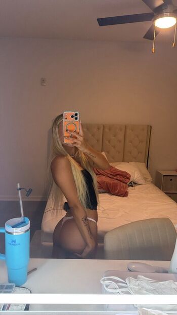Full leaked Hotbabyry private onlyfans photo