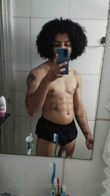 Full leaked Hotcouplebtfree private onlyfans photo