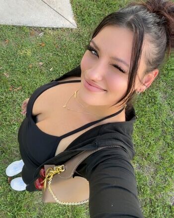 Full leaked Hottitotti private onlyfans photo