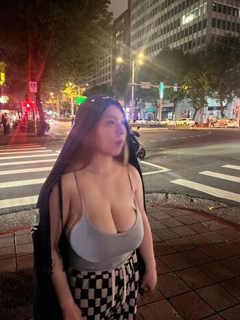 Full leaked Hsli private onlyfans photo