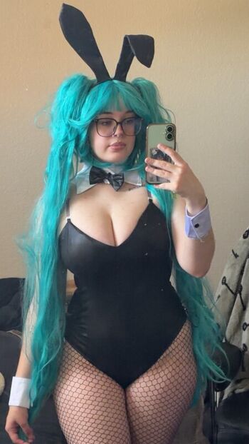Full leaked Hunnylulu private onlyfans photo
