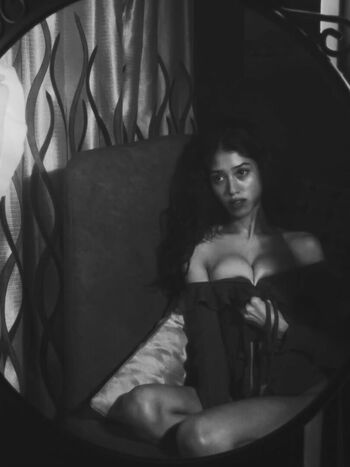 Full leaked Husn ki parii private onlyfans photo