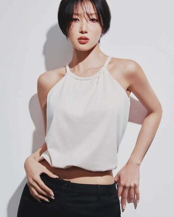 Full leaked Hwasa page private onlyfans photo