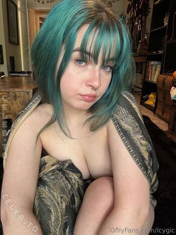Full leaked Icygic private onlyfans photo