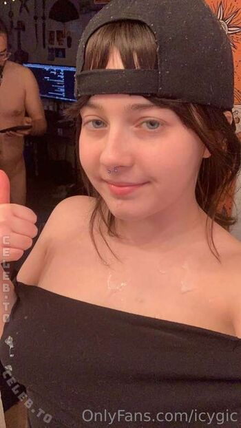 Full leaked Icygic private onlyfans photo