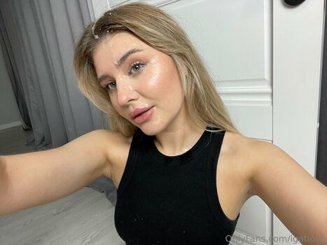 Full leaked Igotlove private onlyfans photo