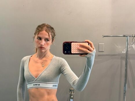 Indi Star