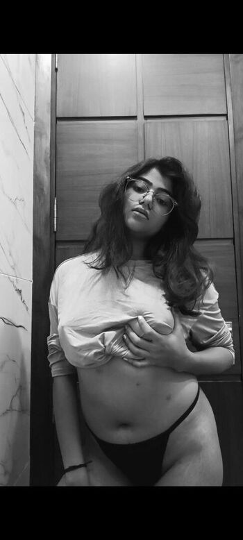 Full leaked Indian exhibition private onlyfans photo