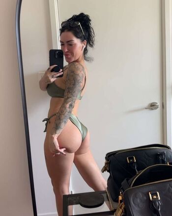 Full leaked Itskylie private onlyfans photo