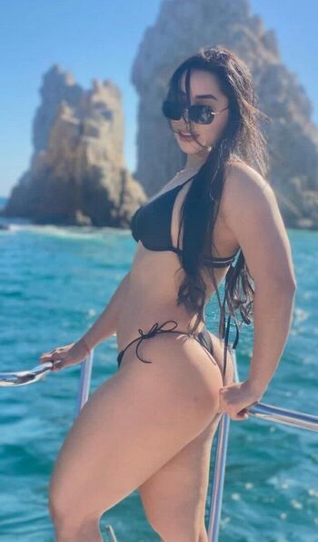 Full leaked Itzelsanchez private onlyfans photo