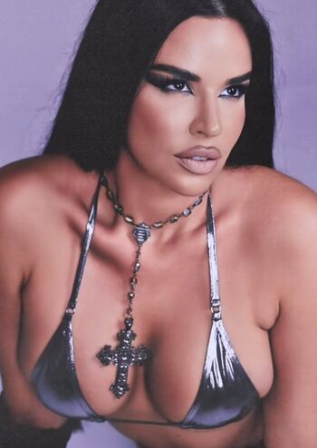 Ivana Knoll