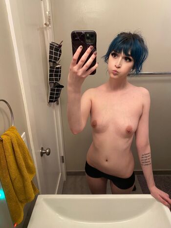 Ivy Aura