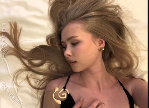 Full leaked Izaandelle page private onlyfans photo
