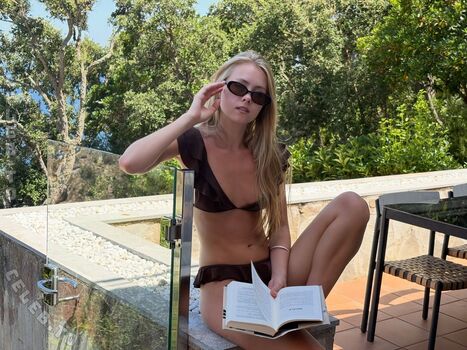 Full leaked Izaandelle private onlyfans photo