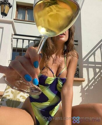 Full leaked Izemmaniaa private onlyfans photo