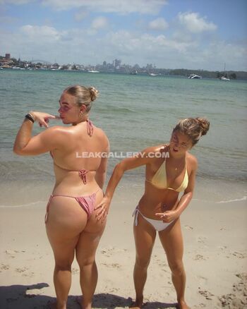 Full leaked Izzy swin private onlyfans photo
