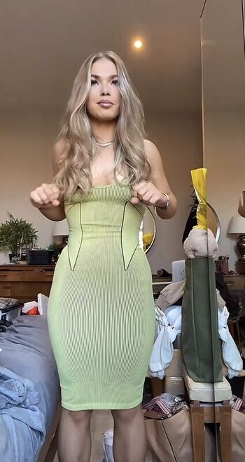 Full leaked Izzy swin private onlyfans photo