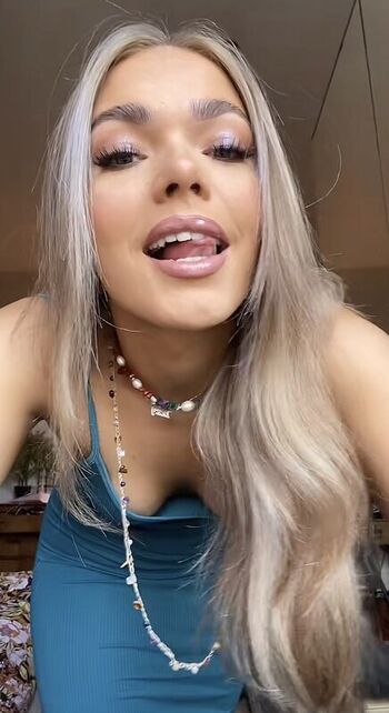 Full leaked Izzy swin private onlyfans photo