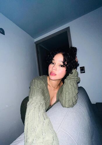 Izzy_Vega