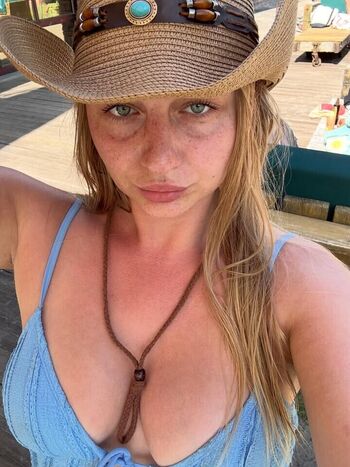 Full leaked Izzybizzybelle private onlyfans photo