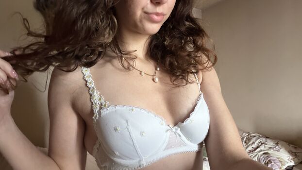 Full leaked Izzyrosewhispers private onlyfans photo