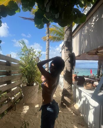 Full leaked Jade hallyday private onlyfans photo