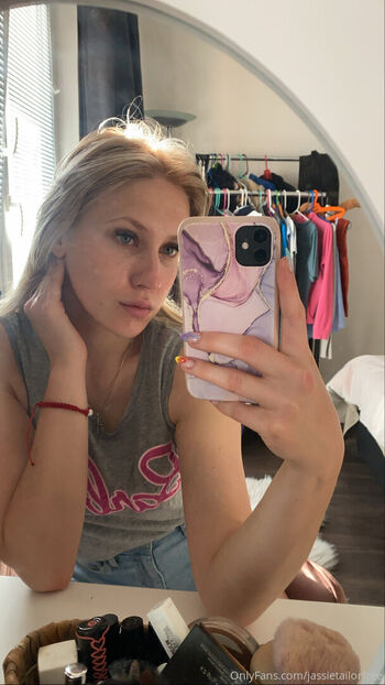 Full leaked Jassietailorfree private onlyfans photo