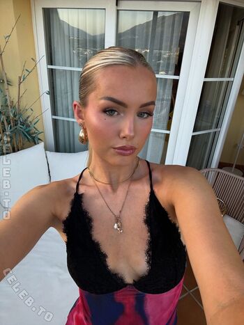 Full leaked Jenny lbx private onlyfans photo
