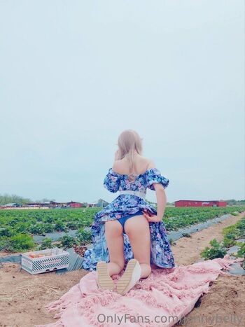 Full leaked Jennybelly private onlyfans photo