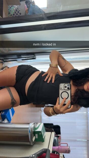 Full leaked Jezabzllz private onlyfans photo