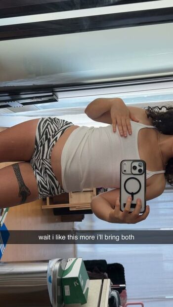 Full leaked Jezabzllz private onlyfans photo