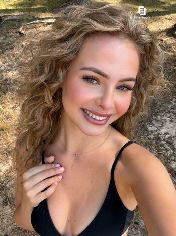 jillvanhoofx