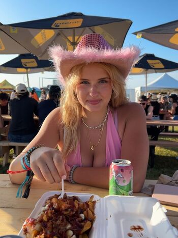Full leaked Joysdumpster private onlyfans photo