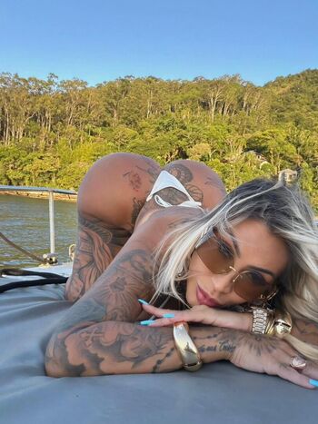 Juju Ferrari