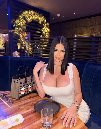 Full leaked Julia ailen private onlyfans photo