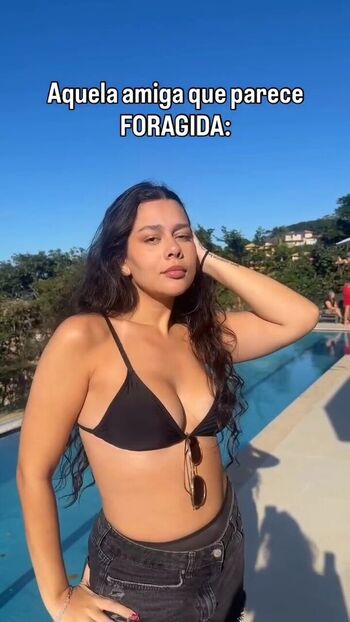Julia Alvarenga
