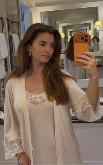Julia Schulze