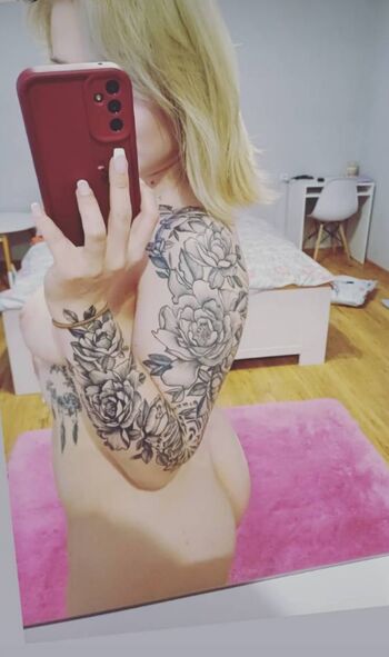 Full leaked Julkaguzikvip  page private onlyfans photo
