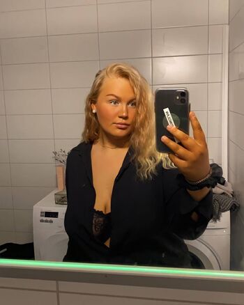 Full leaked Karolina nilsson private onlyfans photo