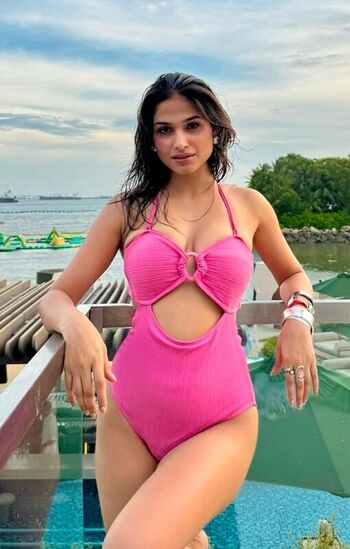 Full leaked Kashish kapoor private onlyfans photo