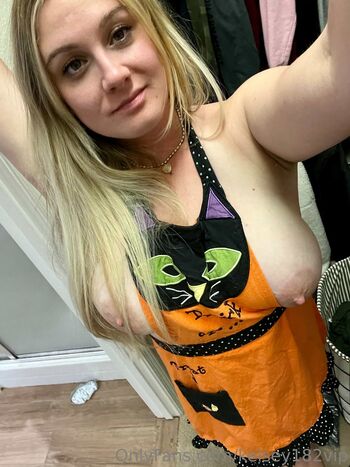 Full leaked Kelsey mae private onlyfans photo