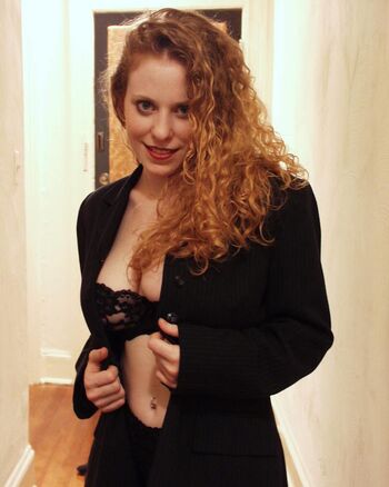 Kira The Little Redhead